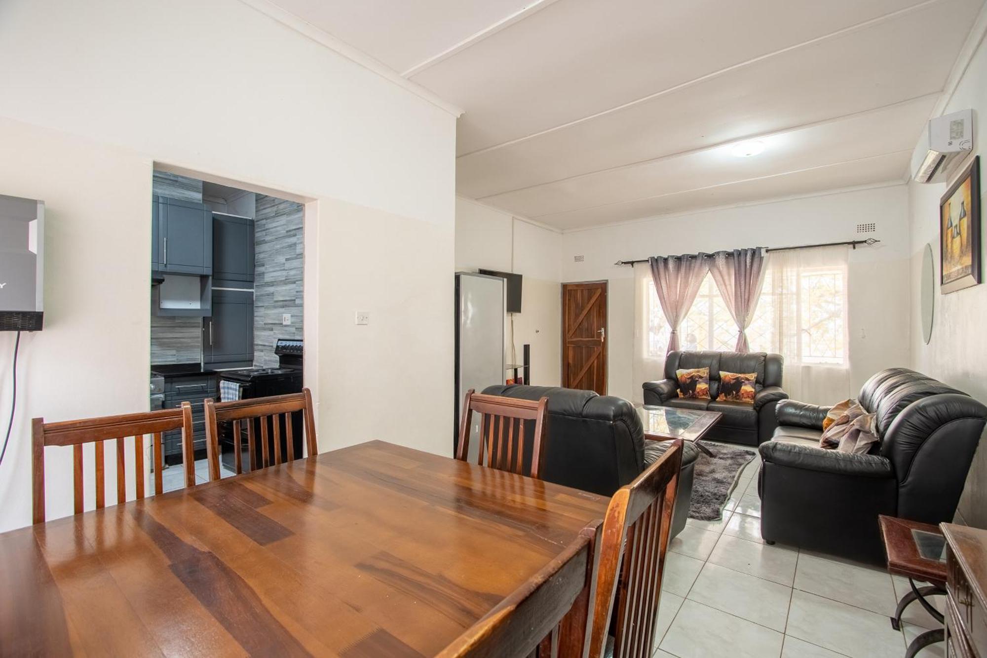 Wood Road Guest Lodge شلالات فيكتوريا المظهر الخارجي الصورة
