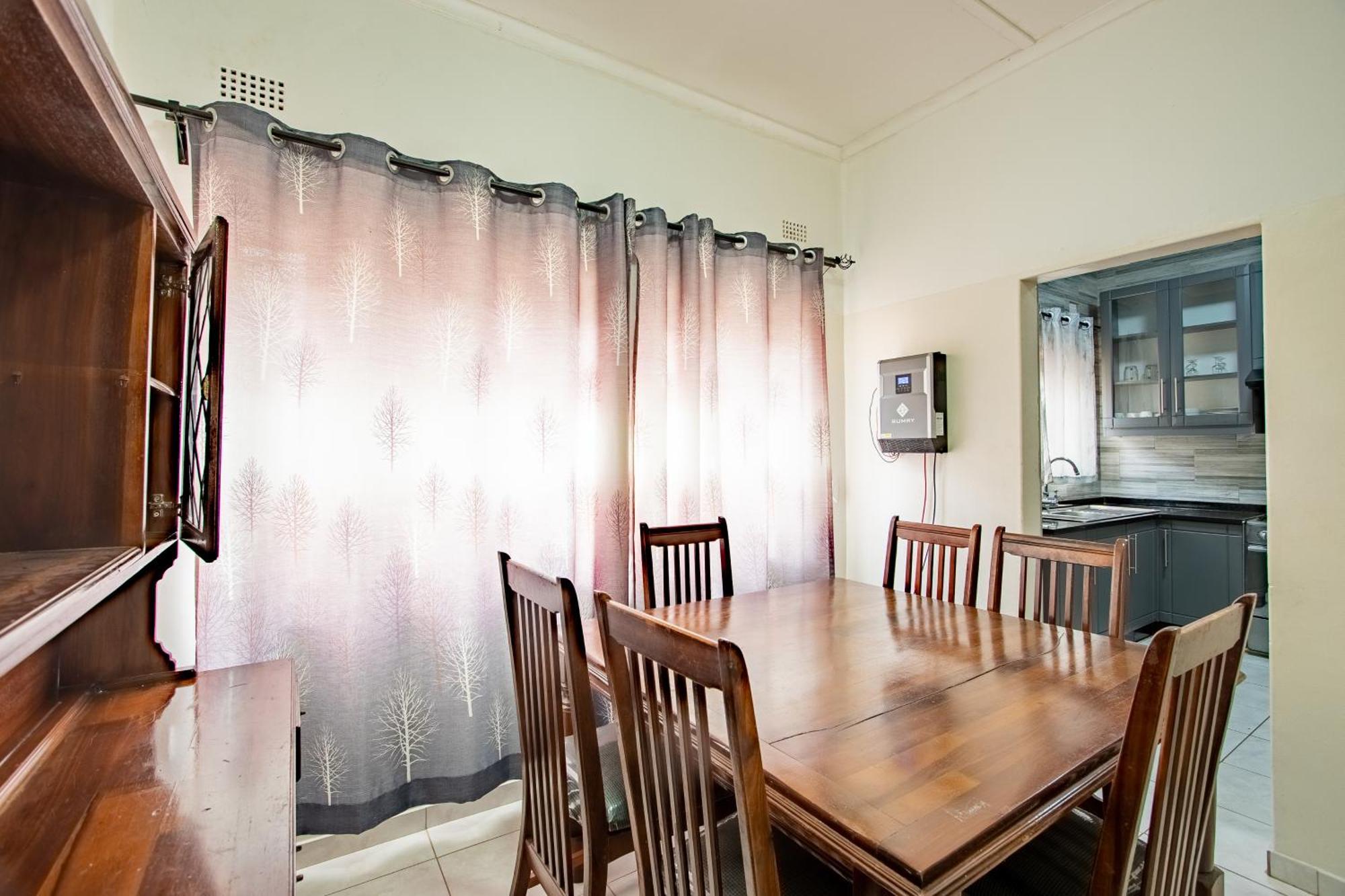 Wood Road Guest Lodge شلالات فيكتوريا المظهر الخارجي الصورة