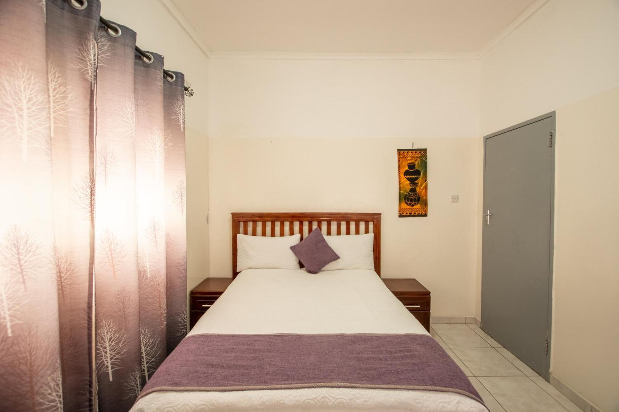 Wood Road Guest Lodge شلالات فيكتوريا المظهر الخارجي الصورة