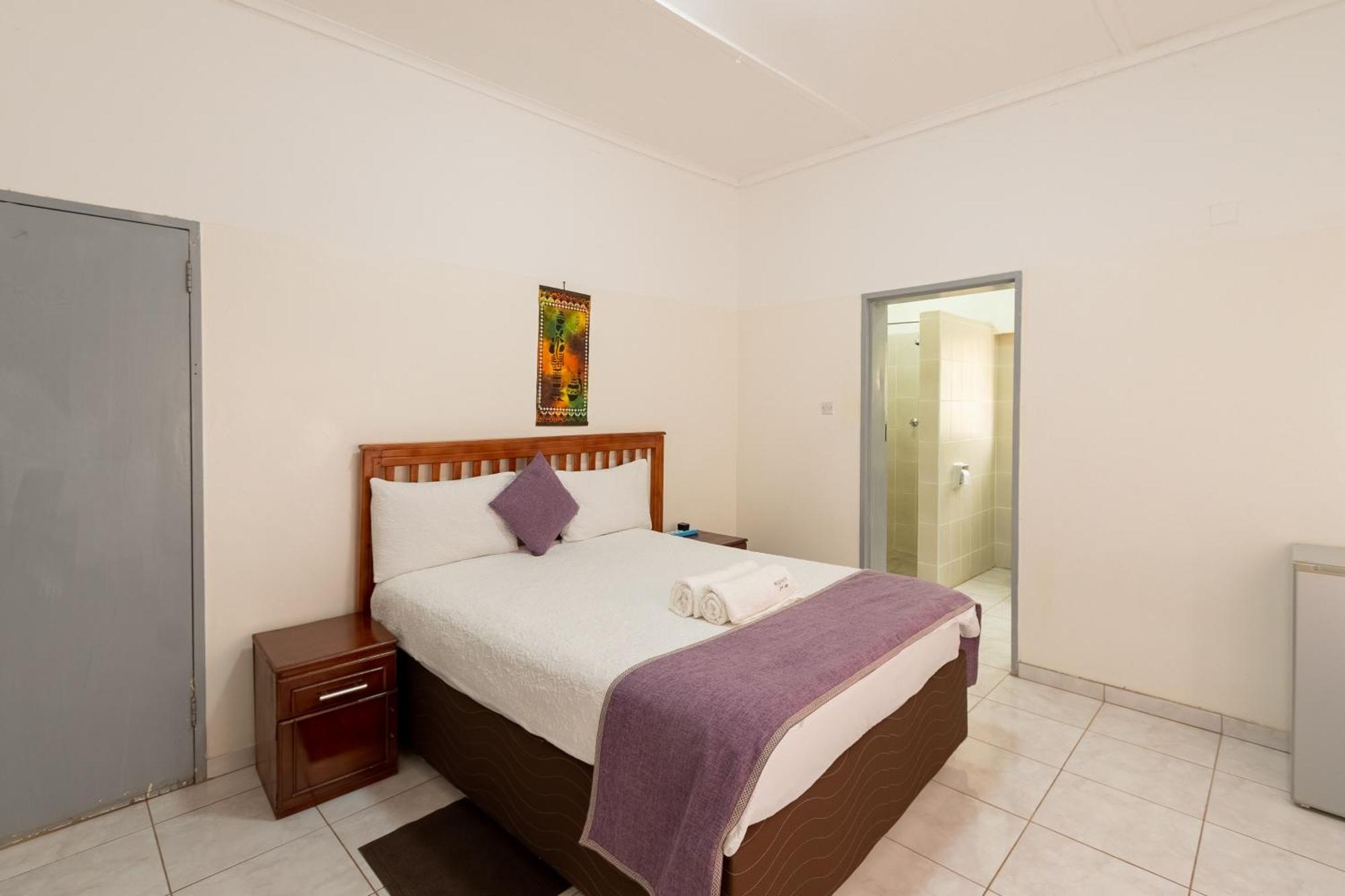 Wood Road Guest Lodge شلالات فيكتوريا المظهر الخارجي الصورة